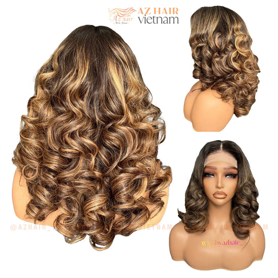 Wig Wavy Texture close-up