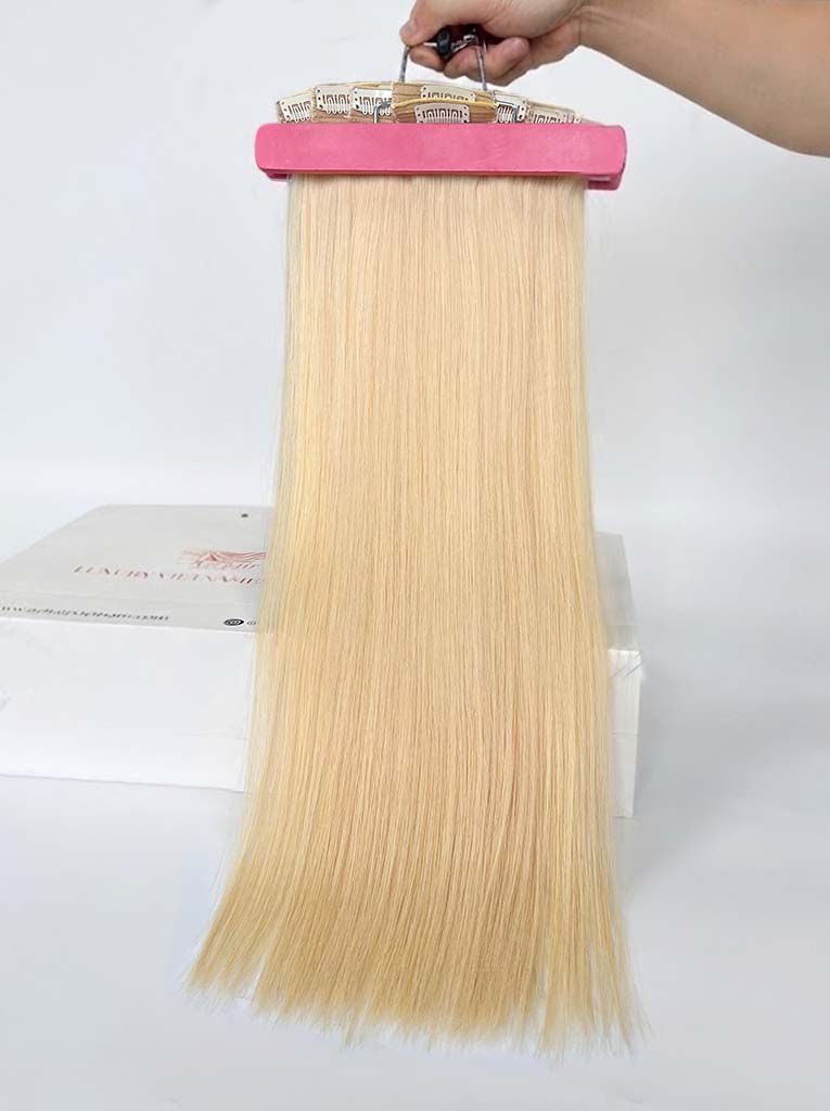 Light Blonde #613 Regular Clip In Hair Extensions 150g Hero
